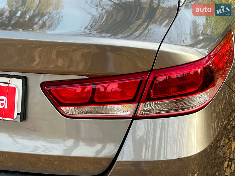 Седан Kia Optima 2017 в Киеве фото 11 Седан Kia Optima 2017 в Киеве