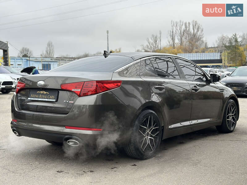 Седан Kia Optima 2012 в Харькове