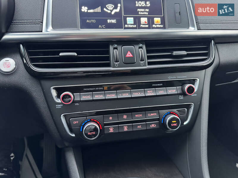 Седан Kia Optima 2017 в Киеве