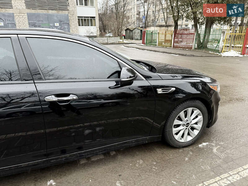 Седан Kia Optima 2016 в Харькове