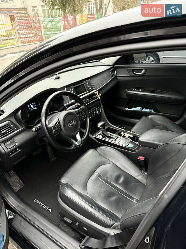 Седан Kia Optima 2016 в Харькове