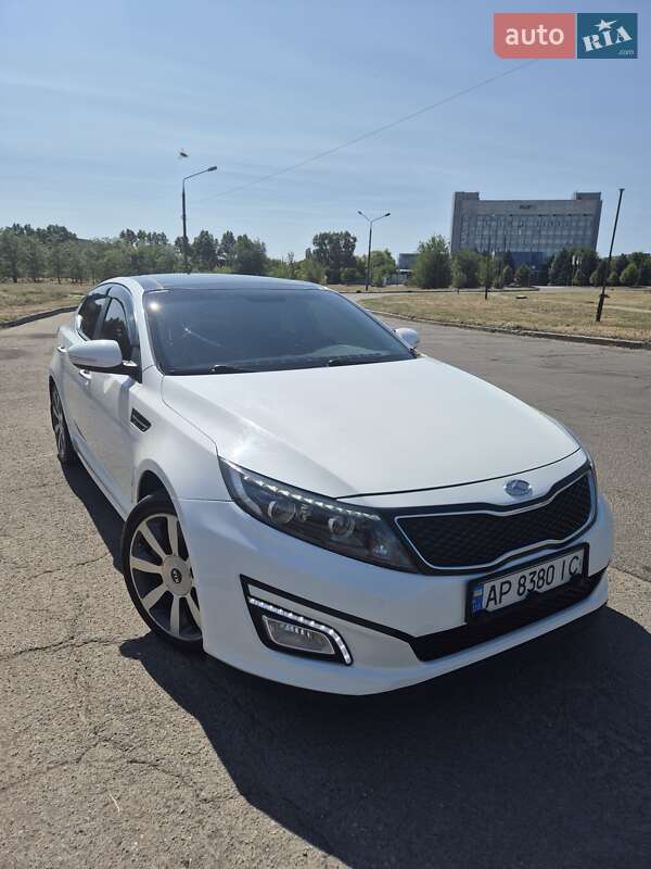 Седан Kia Optima 2012 в Запоріжжі