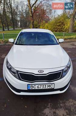 Седан Kia Optima 2011 в Львове