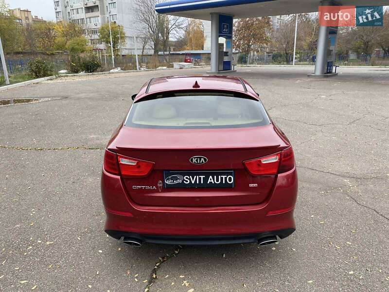 Седан Kia Optima 2015 в Николаеве