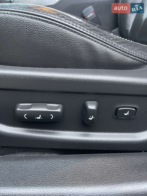 Седан Kia Optima 2011 в Киеве