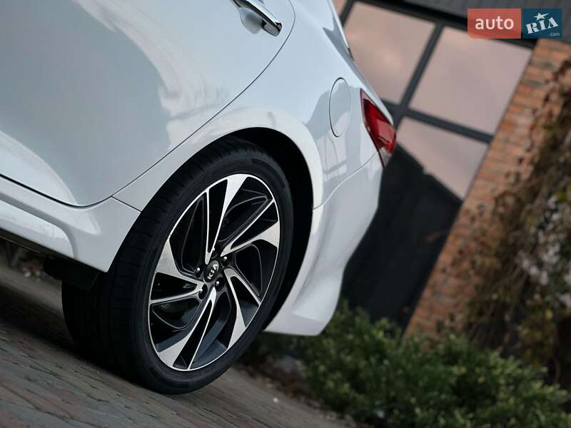 Седан Kia Optima 2017 в Костопілі