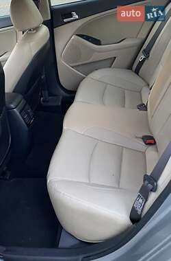 Седан Kia Optima 2014 в Одессе