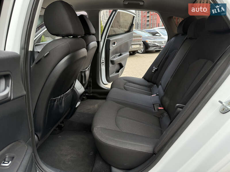 Седан Kia Optima 2016 в Киеве фото 16 Седан Kia Optima 2016 в Киеве
