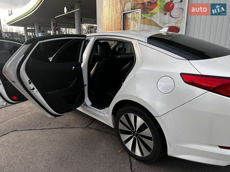 Седан Kia Optima 2011 в Полтаве