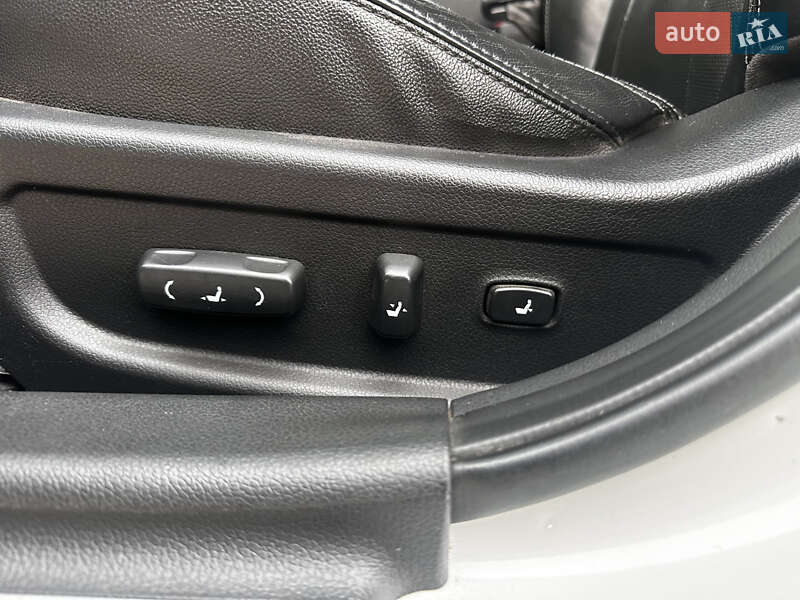 Седан Kia Optima 2011 в Полтаве