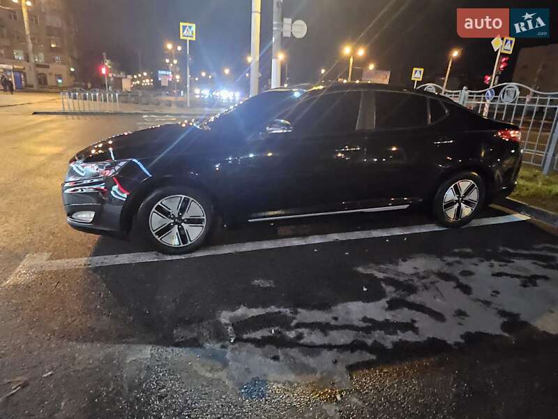 Седан Kia Optima 2012 в Харькове