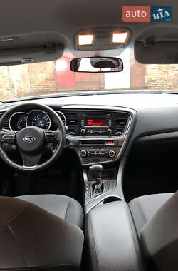 Седан Kia Optima 2015 в Полтаве