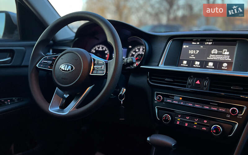 Седан Kia Optima 2020 в Львові