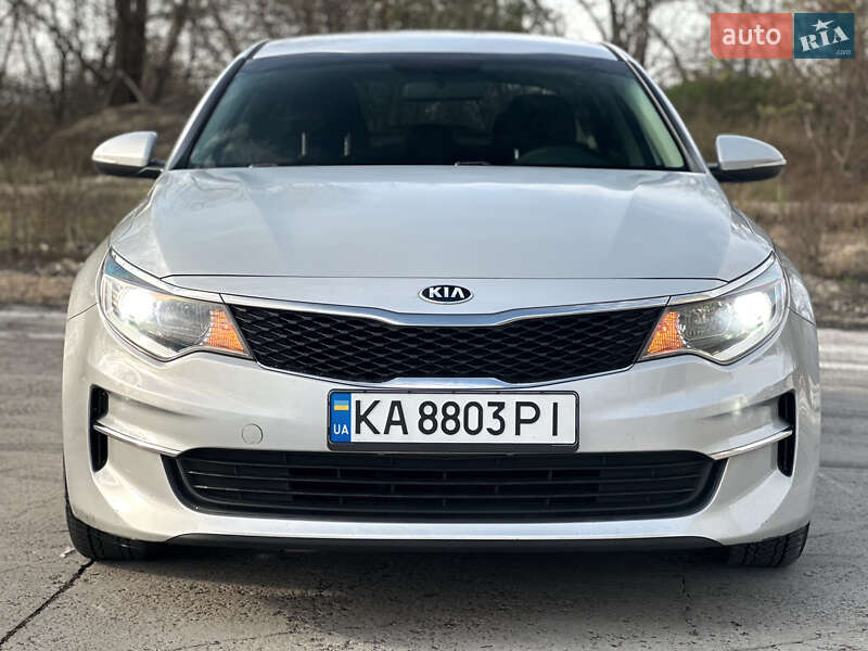 Седан Kia Optima 2016 в Києві
