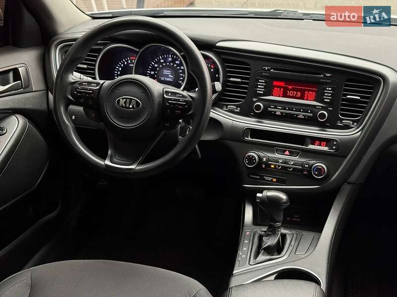 Седан Kia Optima 2015 в Киеве