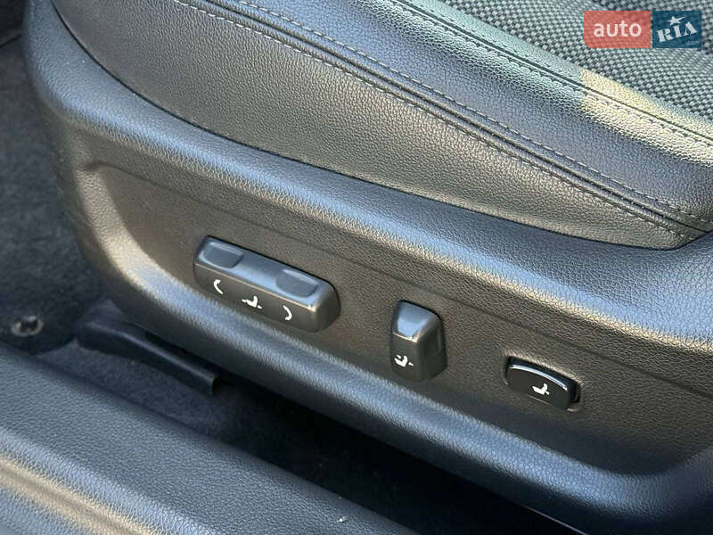 Седан Kia Optima 2012 в Одессе