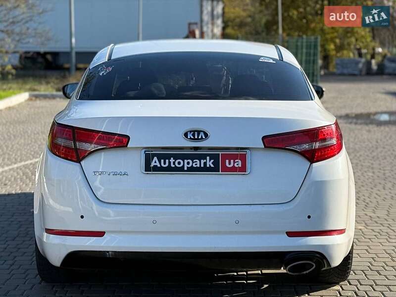 Седан Kia Optima 2012 в Одессе