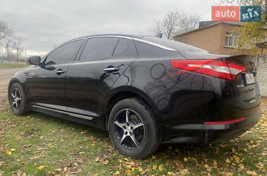 Седан Kia Optima 2013 в Новомиргороді