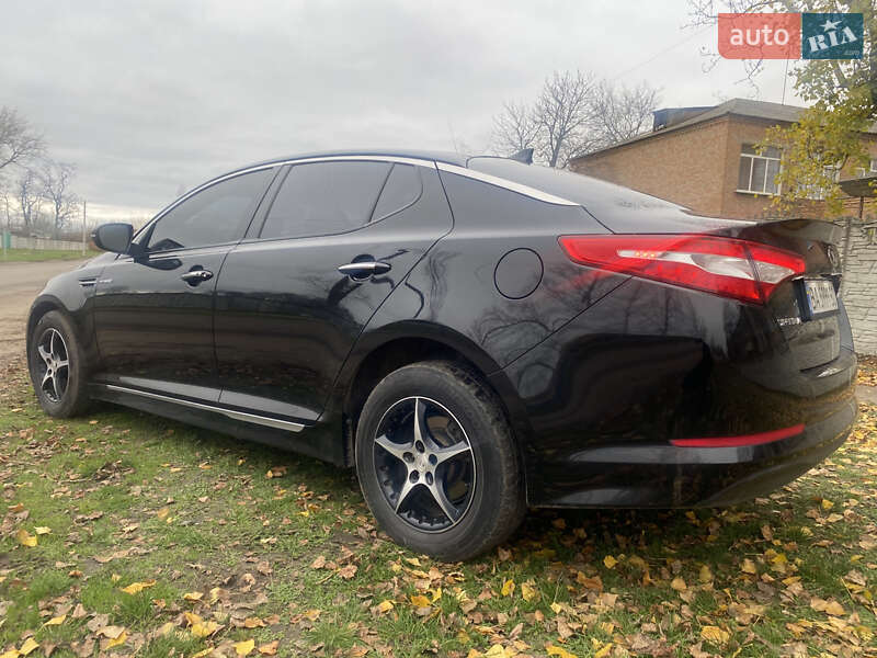 Седан Kia Optima 2013 в Новомиргороде