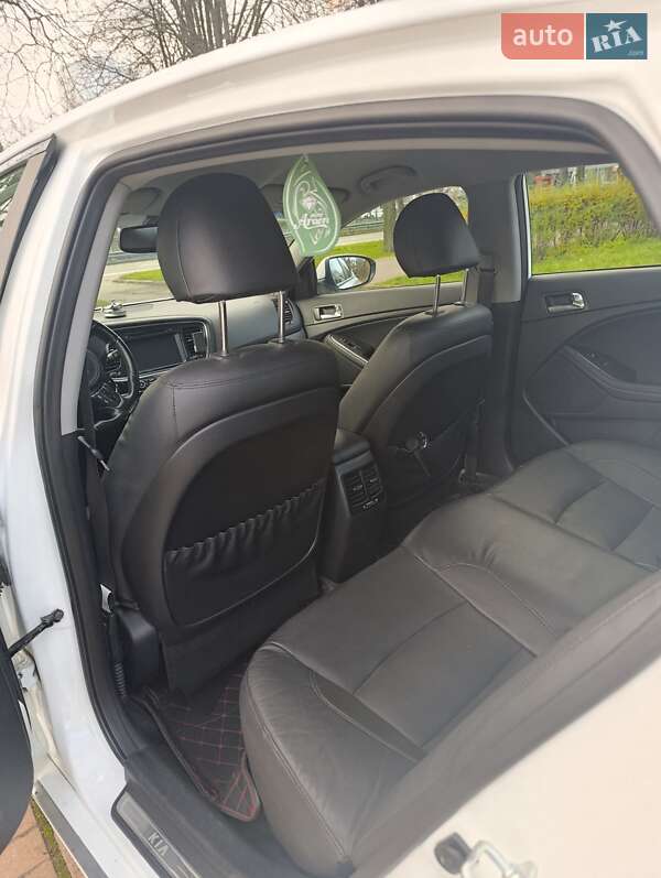 Седан Kia Optima 2014 в Киеве