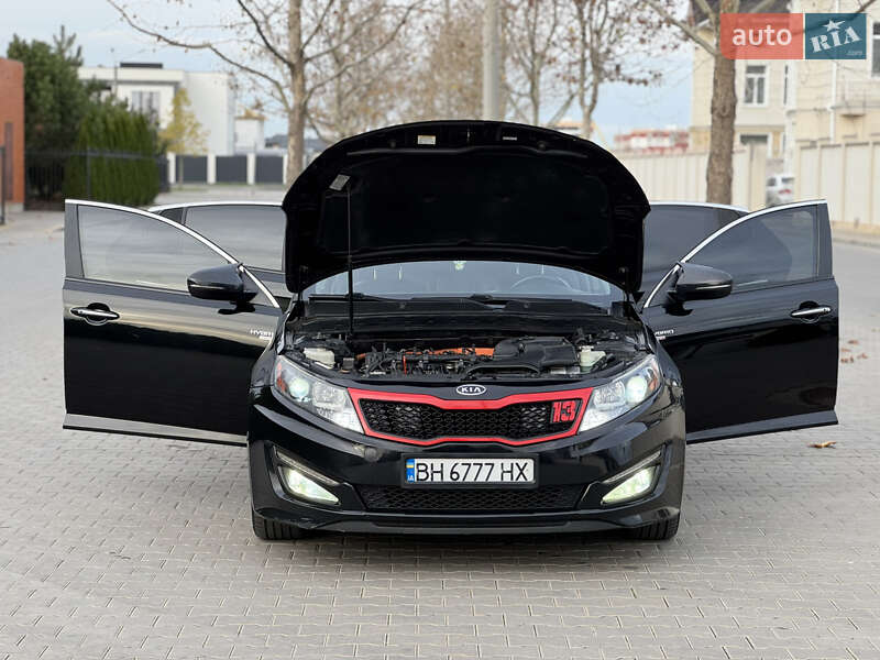 Седан Kia Optima 2013 в Одессе