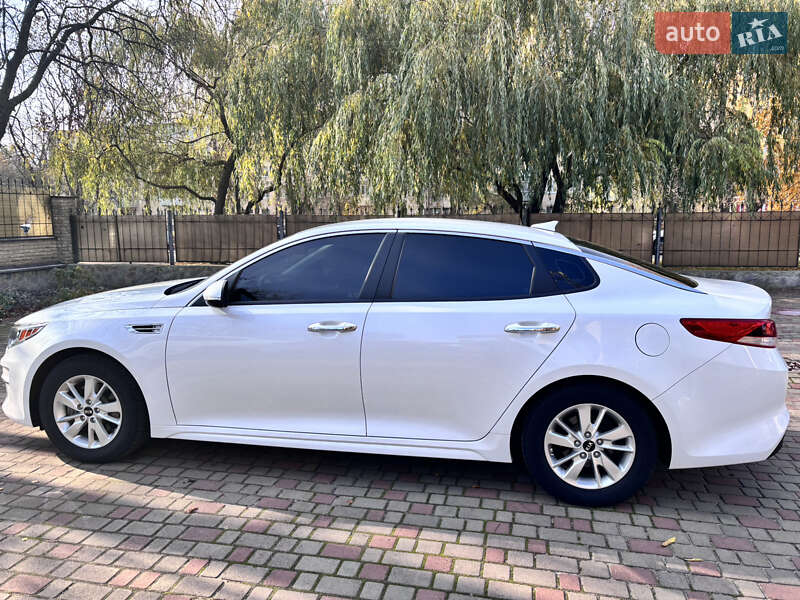 Седан Kia Optima 2017 в Полтаве
