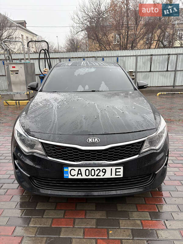 Седан Kia Optima 2016 в Черкасах