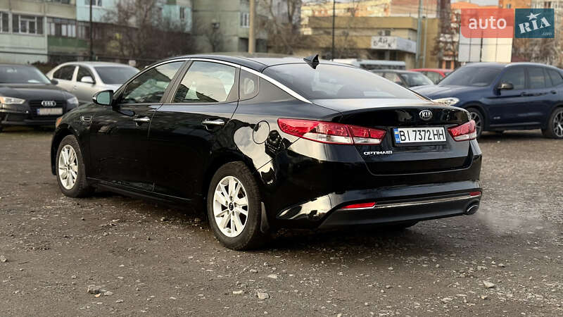Седан Kia Optima 2017 в Полтаве