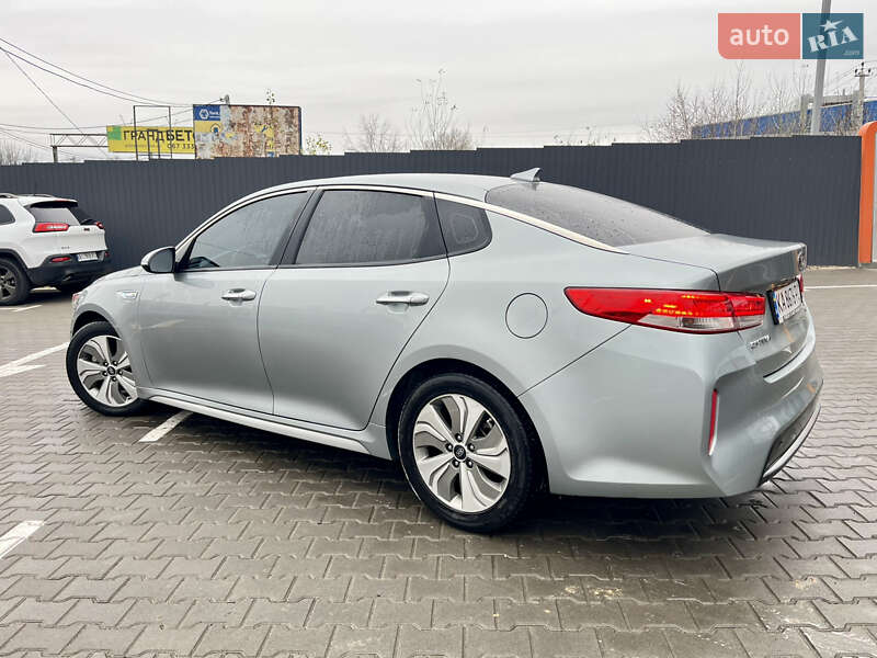 Седан Kia Optima 2016 в Києві