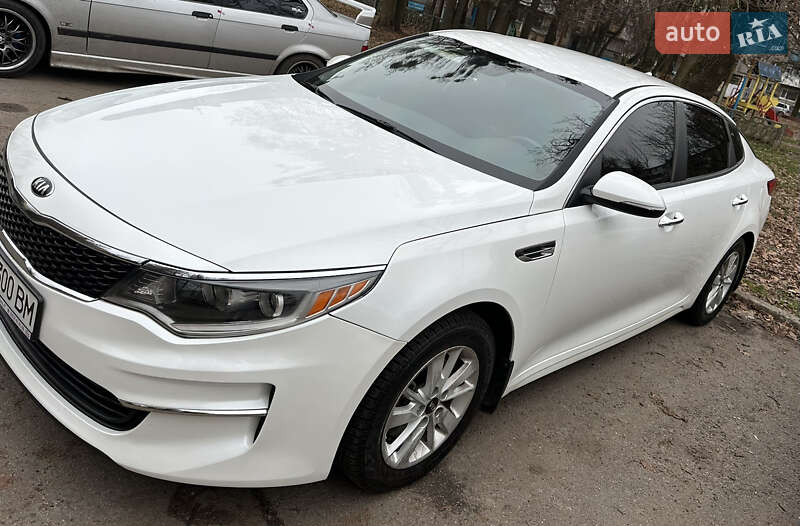 Седан Kia Optima 2016 в Полтаве