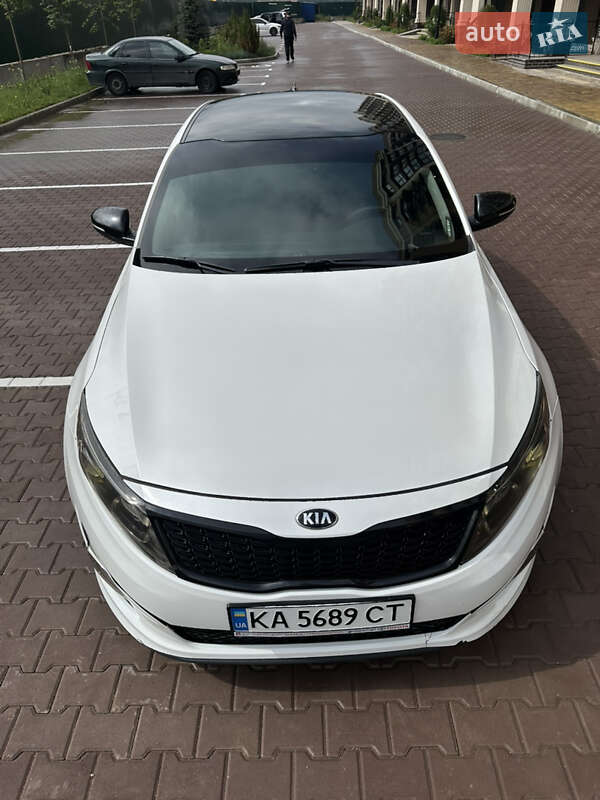 Седан Kia Optima 2013 в Киеве