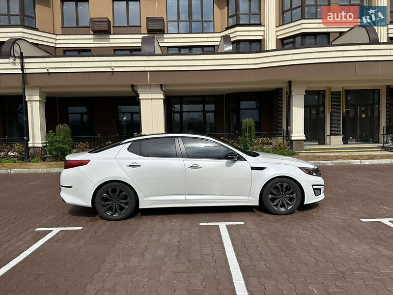 Седан Kia Optima 2013 в Киеве