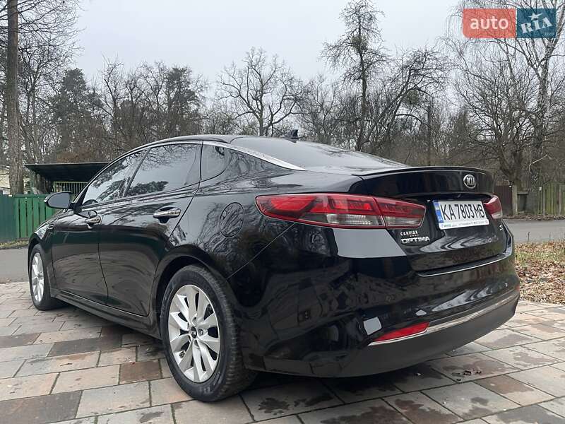 Седан Kia Optima 2018 в Києві