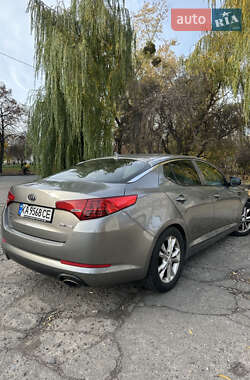 Седан Kia Optima 2011 в Киеве