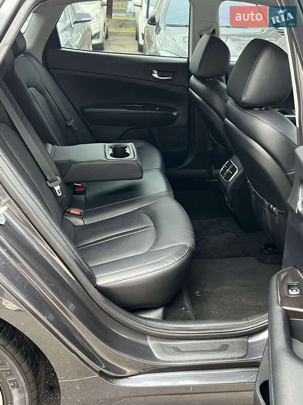 Седан Kia Optima 2018 в Одессе