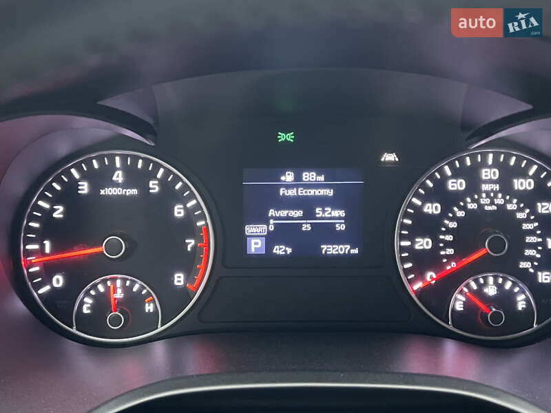 Седан Kia Optima 2018 в Одессе