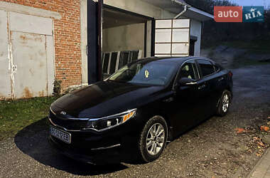 Седан Kia Optima 2017 в Тернополе