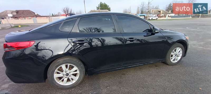 Седан Kia Optima 2016 в Кривом Роге