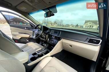 Седан Kia Optima 2016 в Кривом Роге