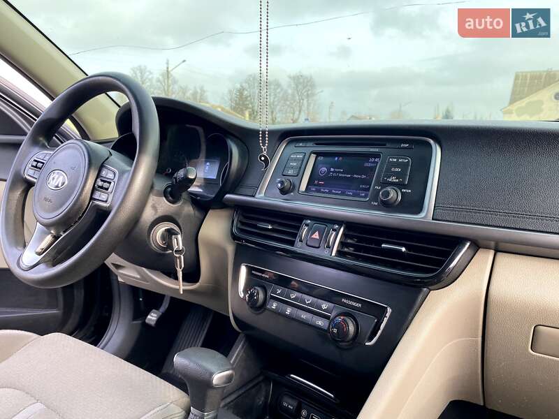 Седан Kia Optima 2016 в Кривом Роге