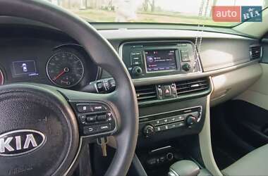 Седан Kia Optima 2016 в Кривом Роге