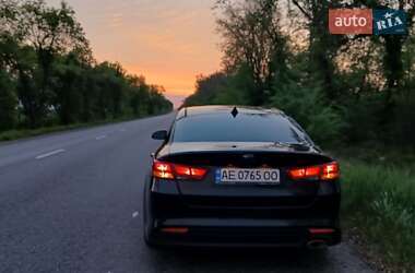 Седан Kia Optima 2016 в Покрові