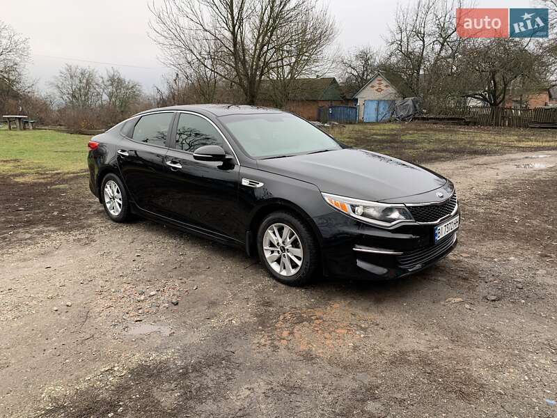 Седан Kia Optima 2017 в Гадяче