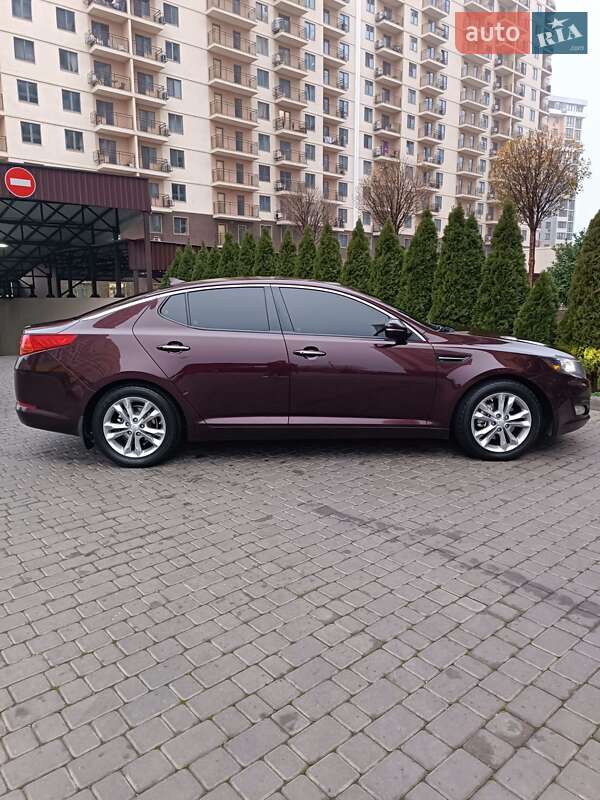 Седан Kia Optima 2012 в Одессе