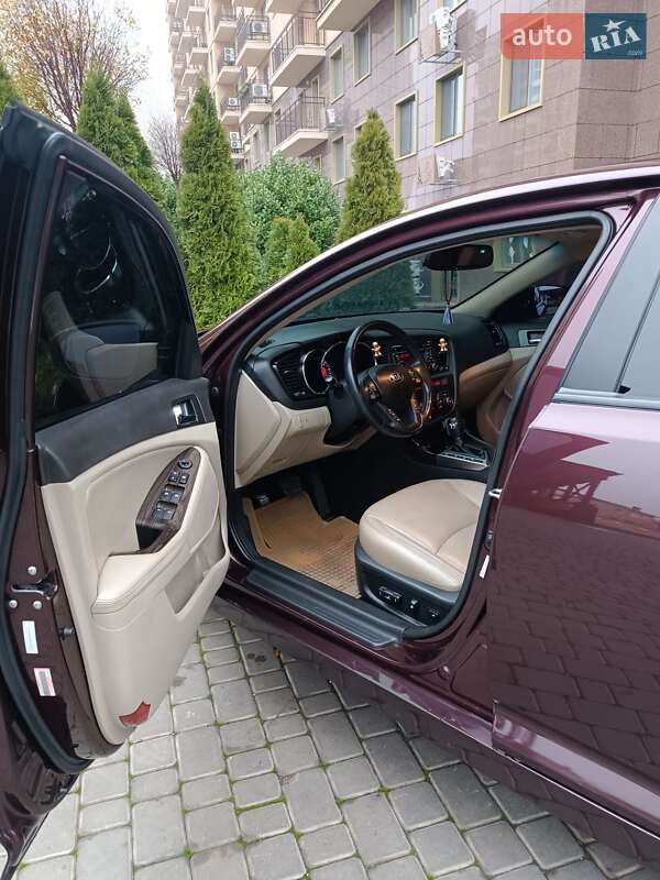 Седан Kia Optima 2012 в Одессе