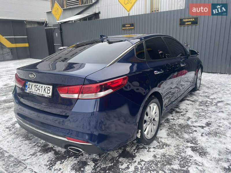 Седан Kia Optima 2016 в Харкові