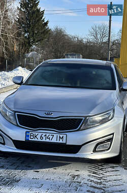 Седан Kia Optima 2014 в Гоще