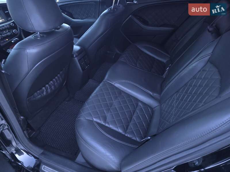 Седан Kia Optima 2014 в Тернополі