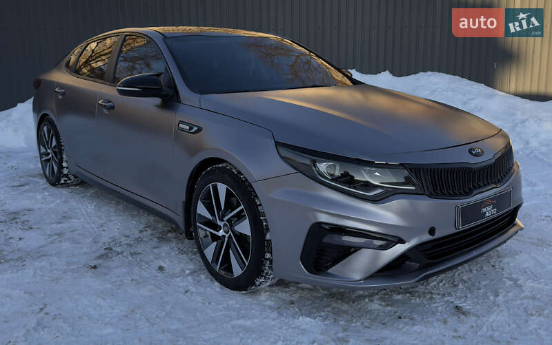 Седан Kia Optima 2017 в Ивано-Франковске