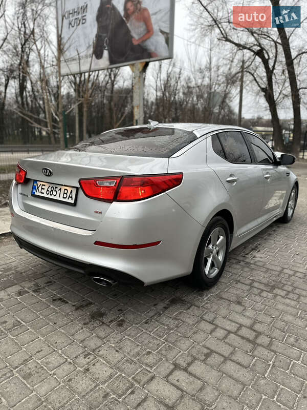 Седан Kia Optima 2013 в Днепре